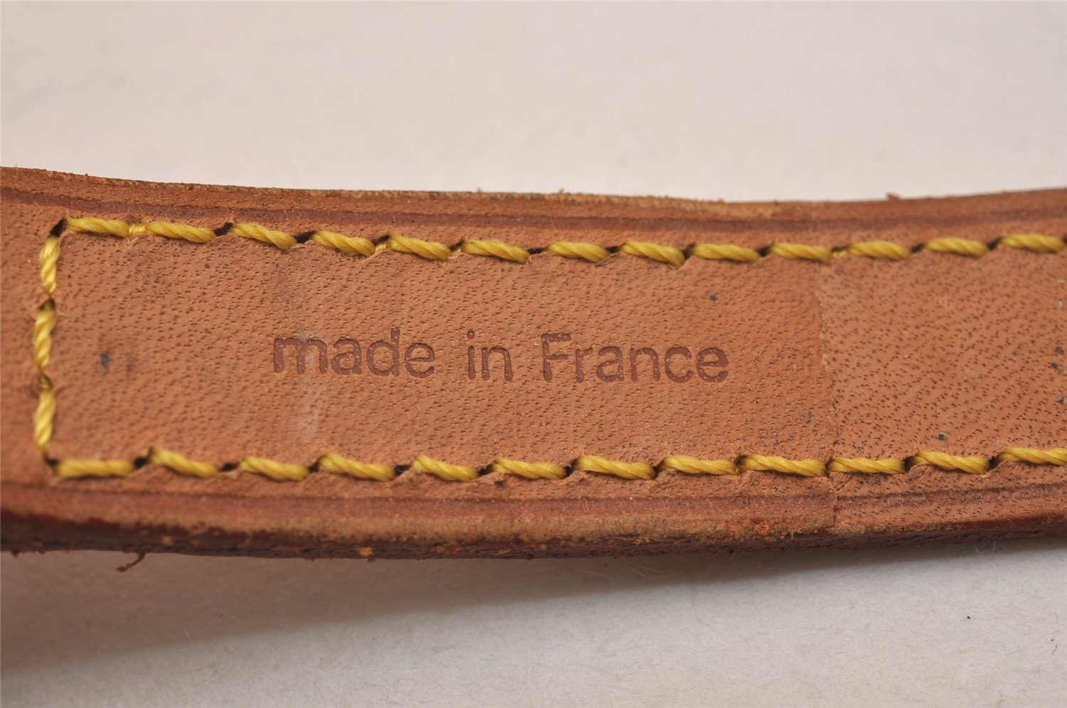 Authentic Louis Vuitton Leather Shoulder Strap Beige 38.8
