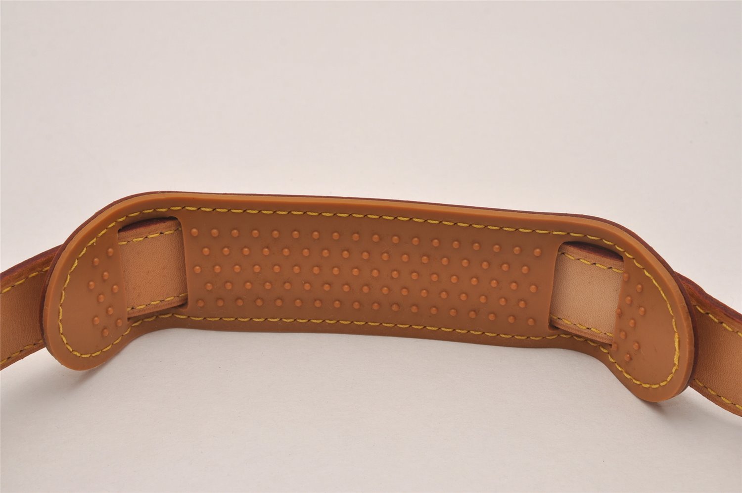 Authentic Louis Vuitton Leather Shoulder Strap Beige 35.4-42.5