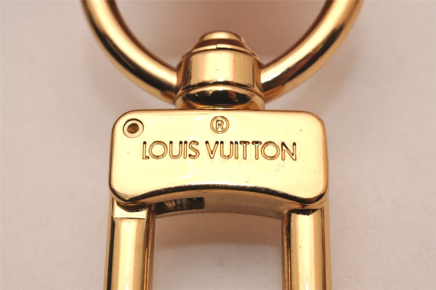 Authentic Louis Vuitton Leather Shoulder Strap Beige 35.4-42.5