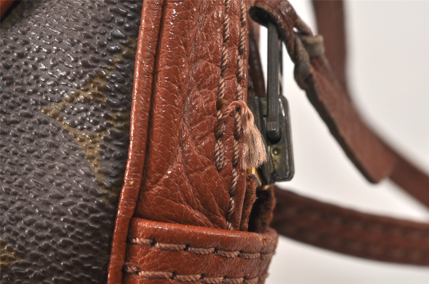 Authentic Louis Vuitton Monogram Pochette Sport Clutch Hand Bag Old Model 5124K