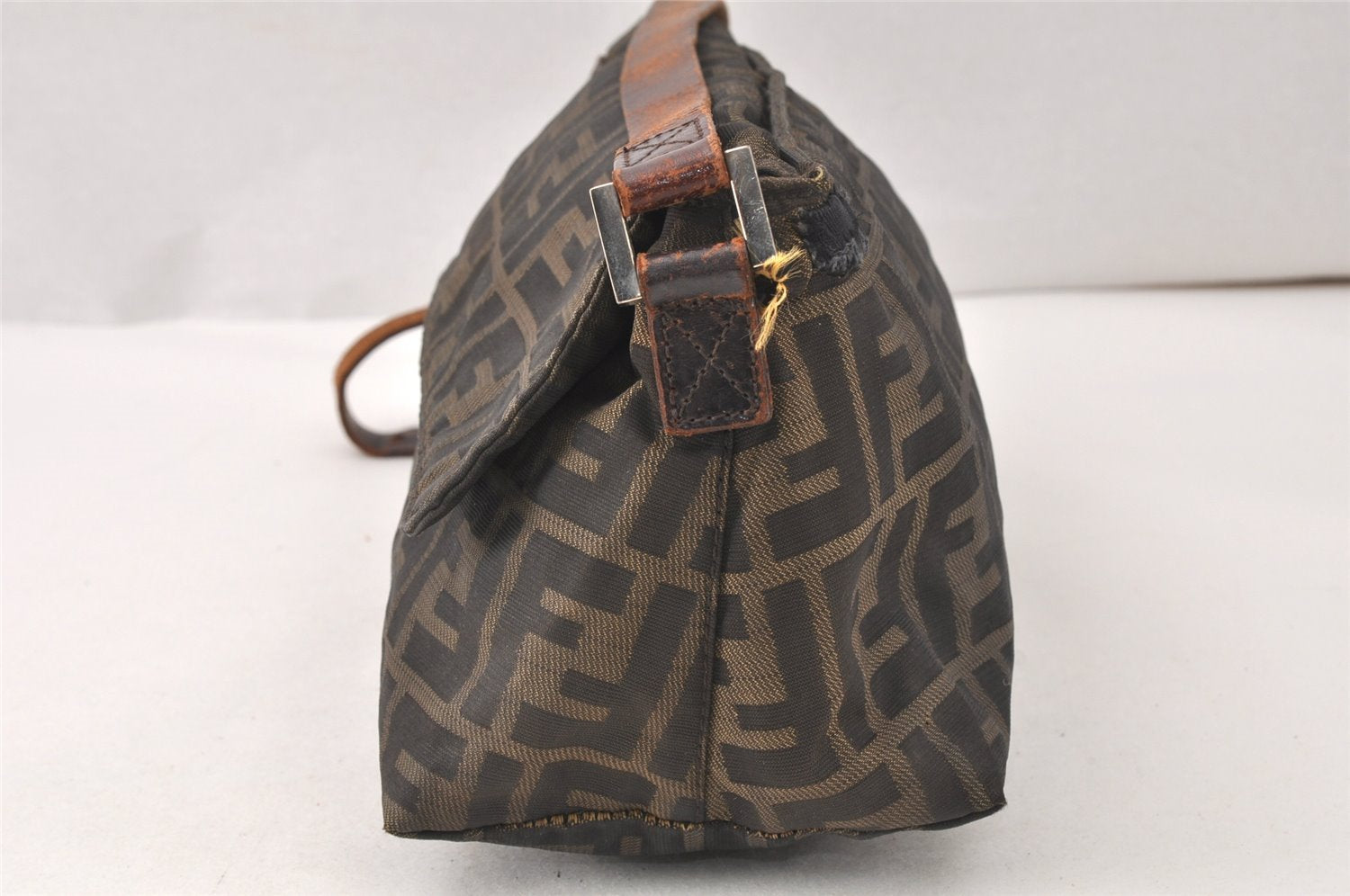 Authentic FENDI Zucca Vintage Shoulder Bag Purse Nylon Leather Brown 5126K