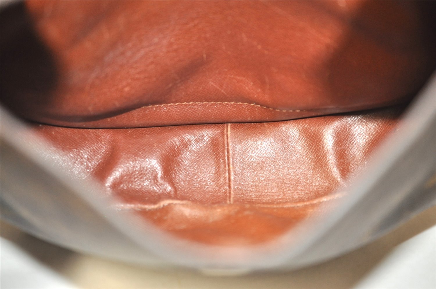 Authentic Louis Vuitton Monogram Saint Cloud GM M51242 Shoulder Cross Bag 5129I