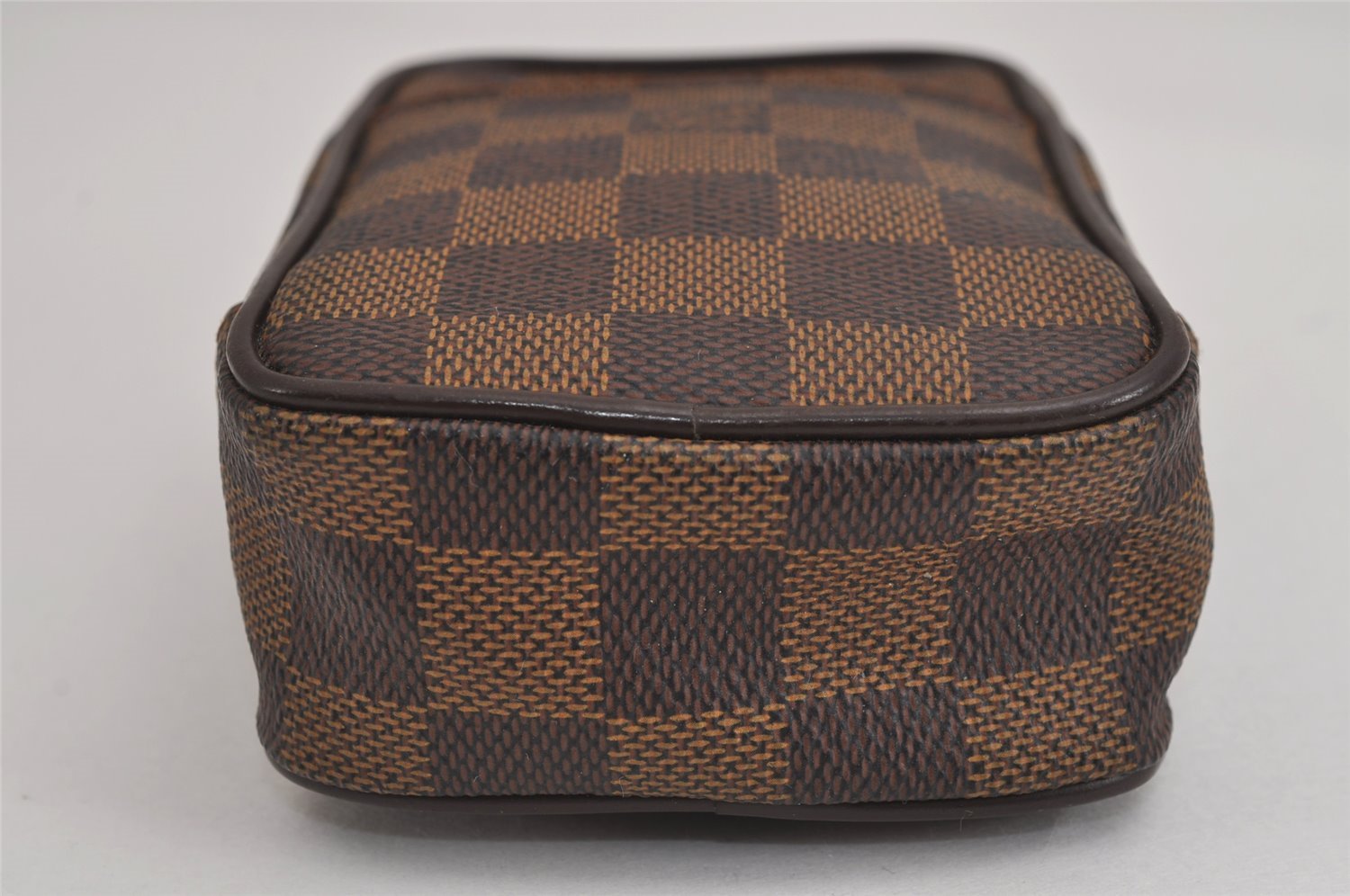 Authentic Louis Vuitton Damier Etui Okapi GM Camera Case Pouch N61737 LV 5129J
