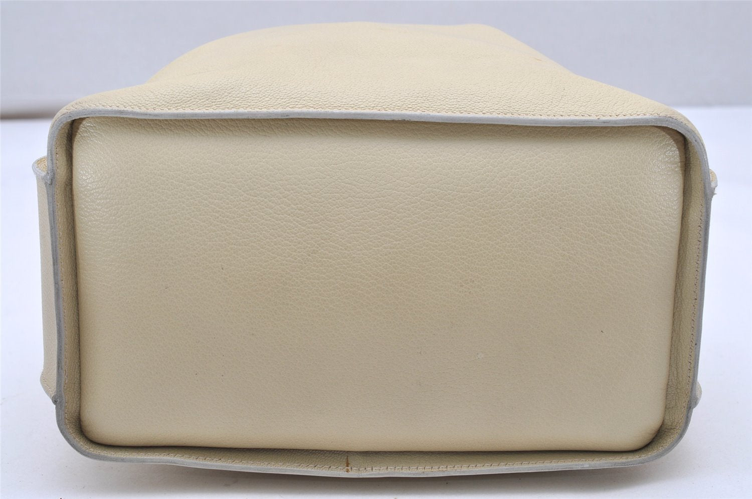 Authentic GUCCI Vintage Shoulder Drawstring Bag Leather Cream White Junk 5132K