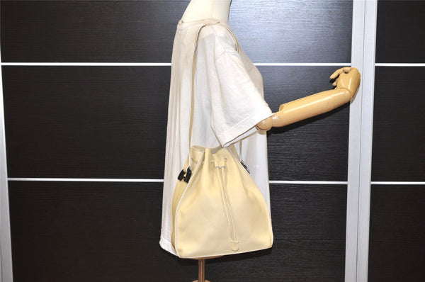 Authentic GUCCI Vintage Shoulder Drawstring Bag Leather Cream White Junk 5132K