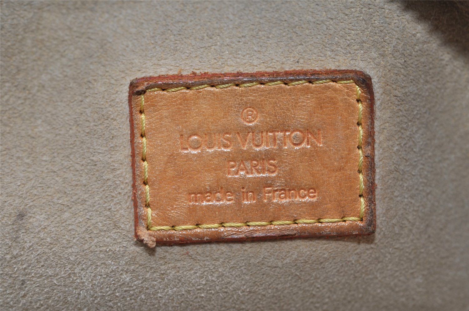 Authentic Louis Vuitton Monogram Manhattan PM Hand Bag Purse M40026 LV 5137I