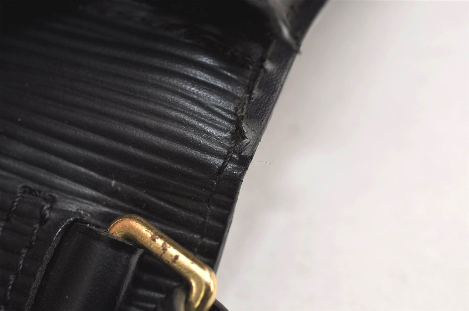 Authentic Louis Vuitton Epi Sellier Dragonne Clutch Bag Black M52612 LV 5139J