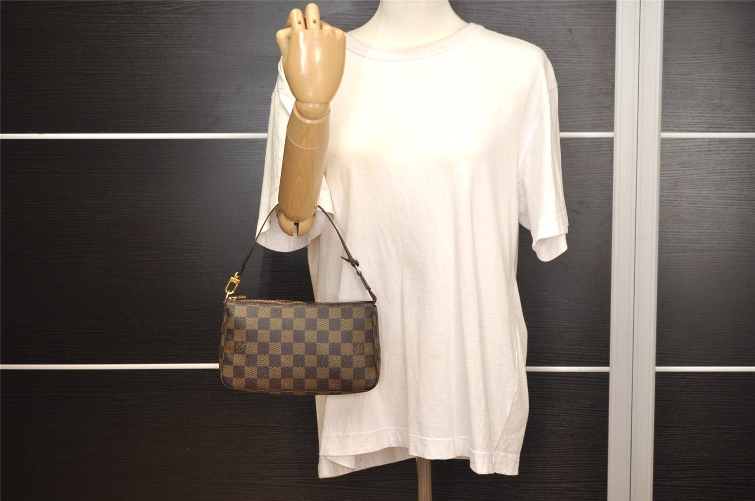 Authentic Louis Vuitton Damier Pochette Accessoires Pouch Purse N51985 LV 5140J