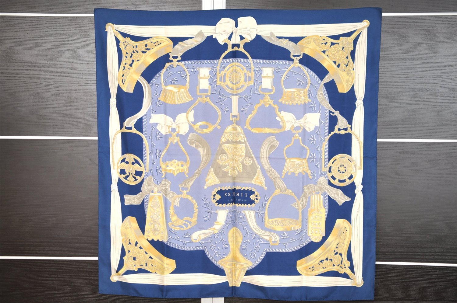 Authentic HERMES Carre 90 Scarf 