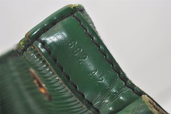 Authentic Louis Vuitton Epi Noe Shoulder Drawstring Bag Green M44004 LV 5148I