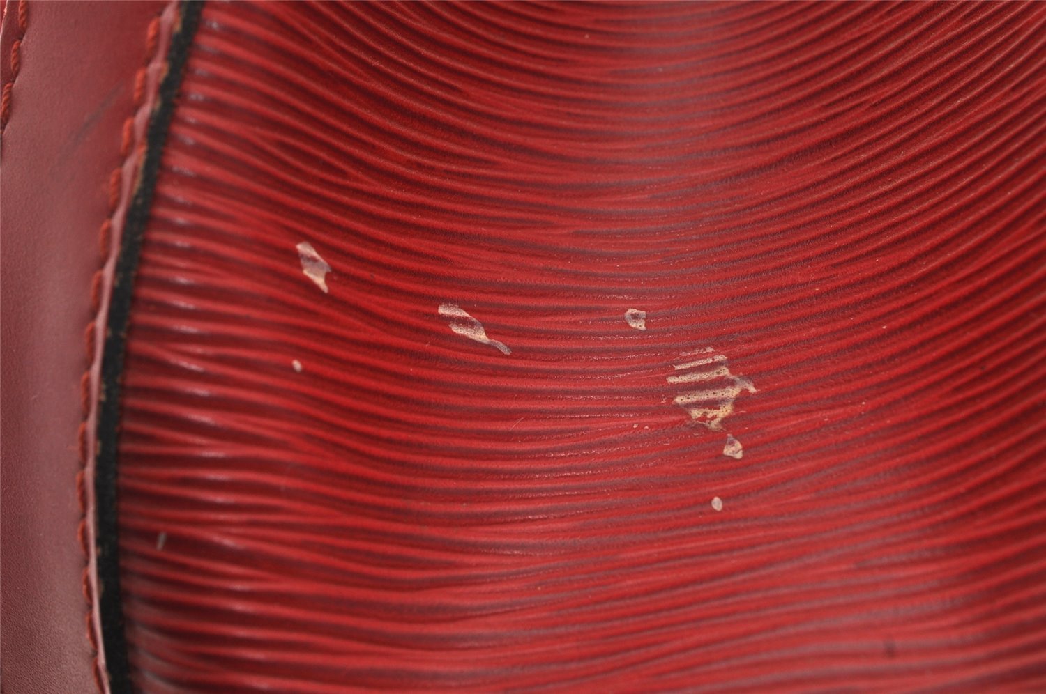 Authentic Louis Vuitton Epi Petit Noe Shoulder Drawstring Bag M44107 Red 5152I