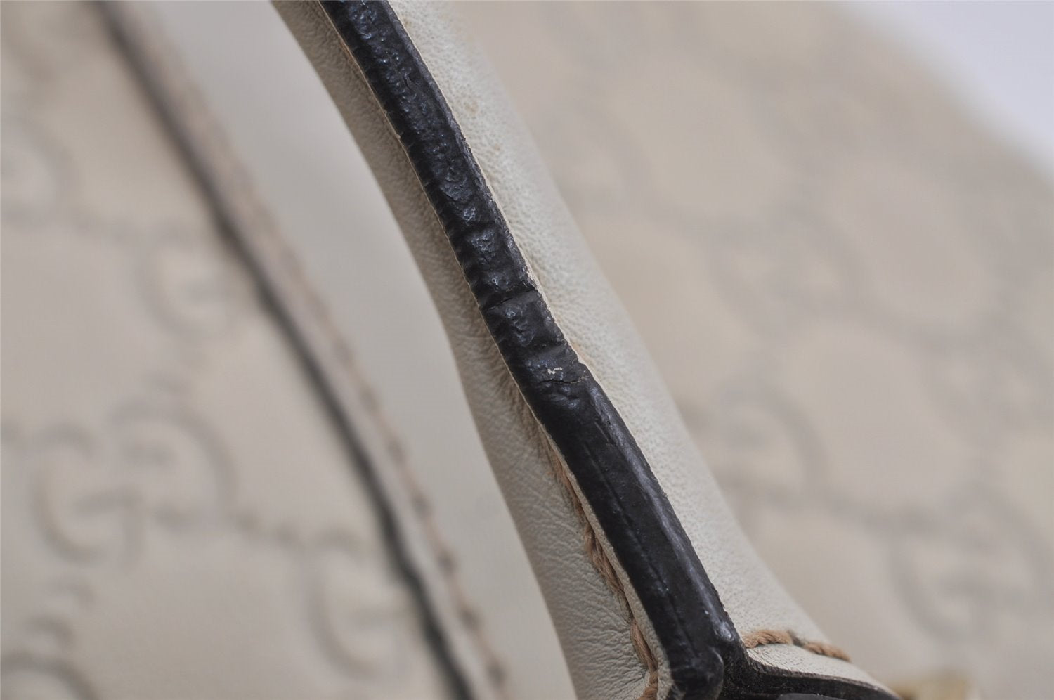 Authentic GUCCI Lovely Heart Guccissima GG Leather Tote Bag 257069 White 5153J