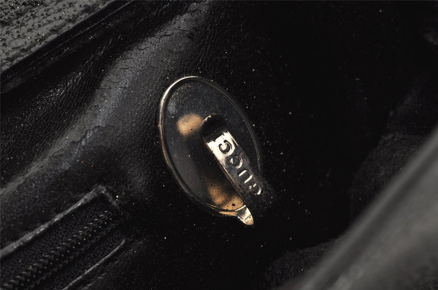 Authentic GUCCI Vintage Shoulder Hand Bag Leather Black Junk 5154J
