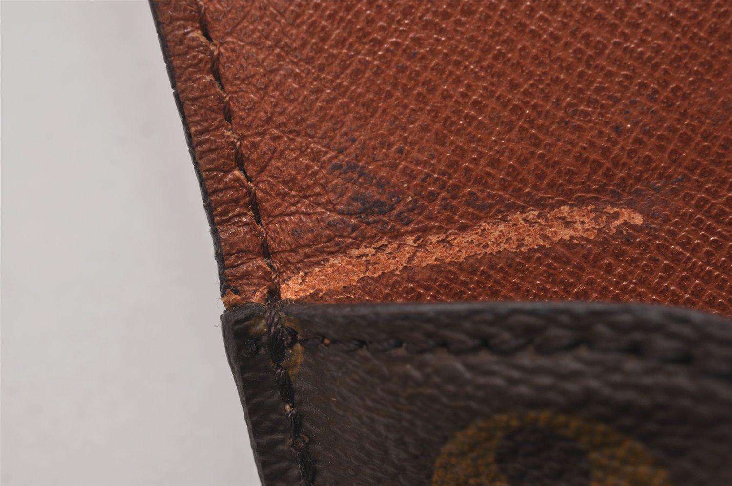 Authentic Louis Vuitton Monogram Saint Cloud MM M51243 Shoulder Cross Bag 5155I