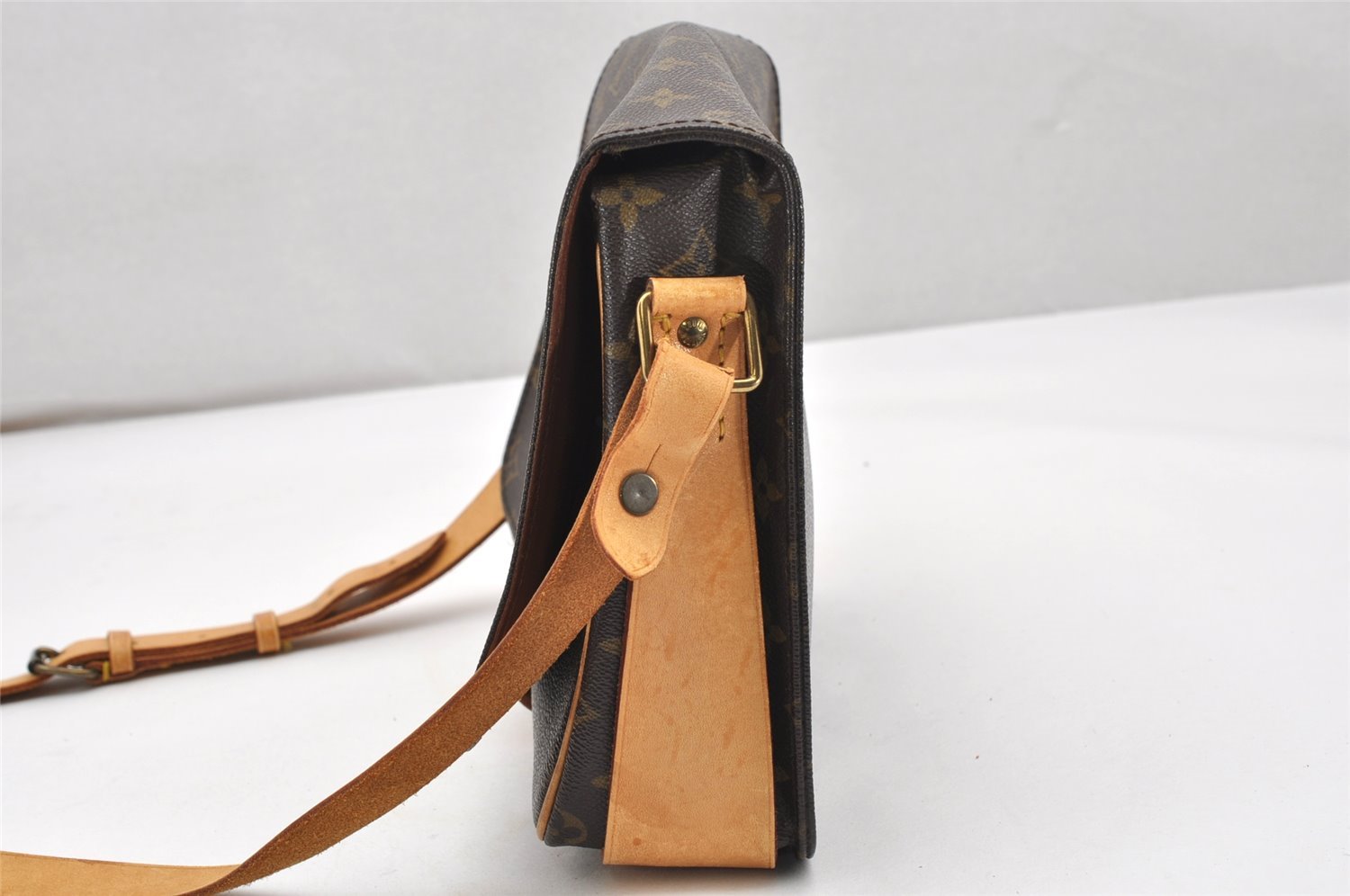 Authentic Louis Vuitton Monogram Cartouchiere GM M51252 Shoulder Cross Bag 5156K