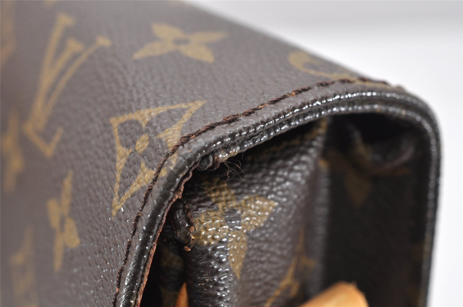 Authentic Louis Vuitton Monogram Cartouchiere GM M51252 Shoulder Cross Bag 5156K