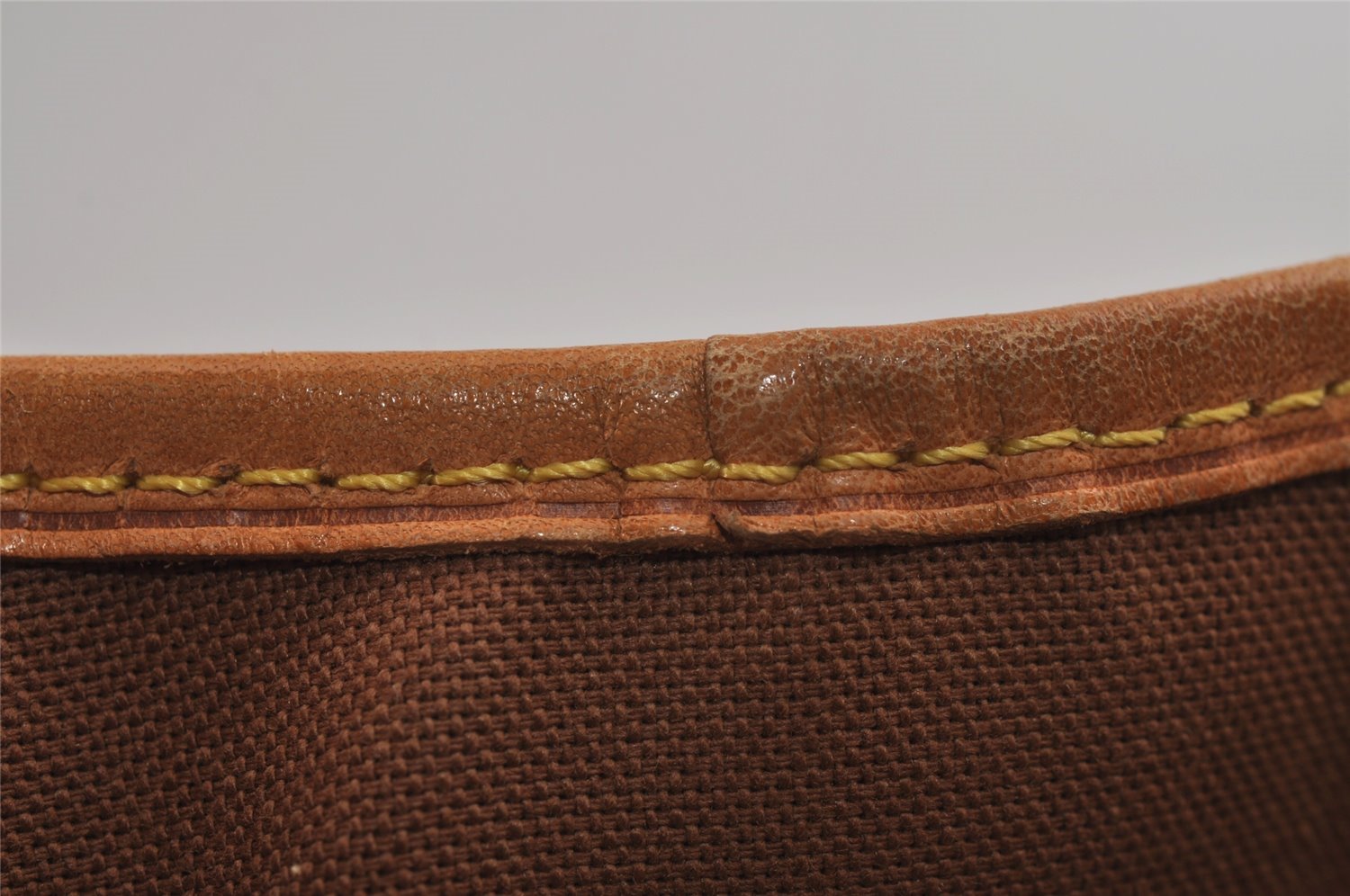 Authentic Louis Vuitton Monogram Batignolles Horizontal Tote Bag M51154 LV 5158J