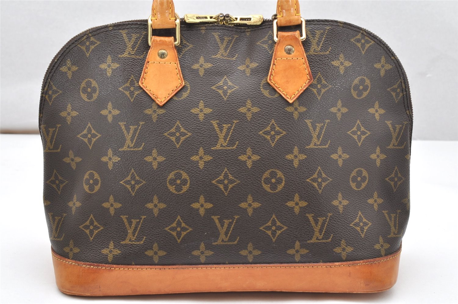 Authentic Louis Vuitton Monogram Alma Hand Bag Purse M51130 LV 5159K