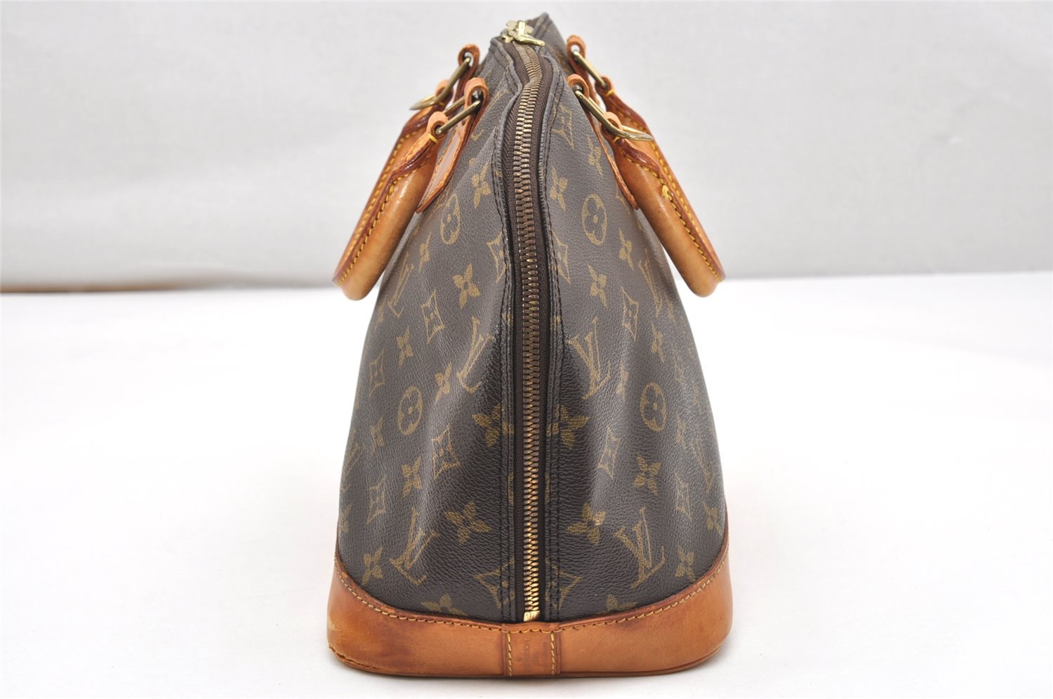 Authentic Louis Vuitton Monogram Alma Hand Bag Purse M51130 LV 5159K