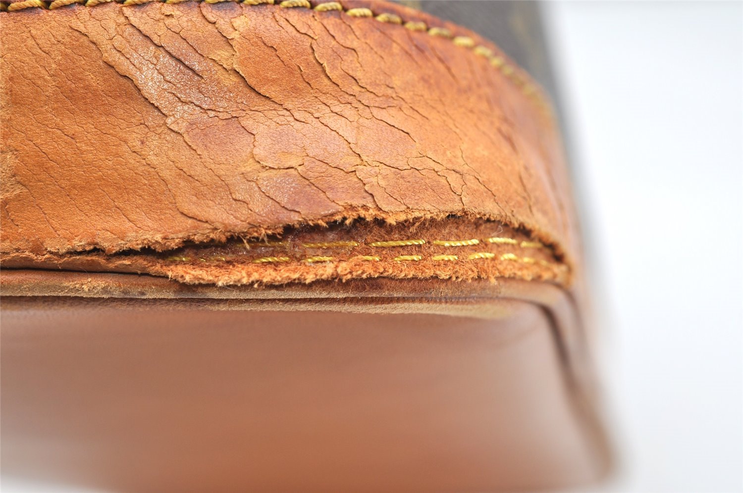 Authentic Louis Vuitton Monogram Alma Hand Bag Purse M51130 LV 5159K