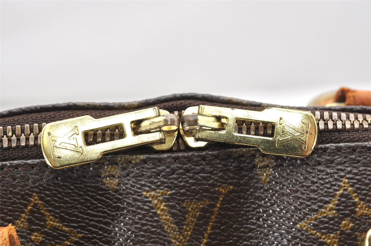 Authentic Louis Vuitton Monogram Alma Hand Bag Purse M51130 LV 5159K