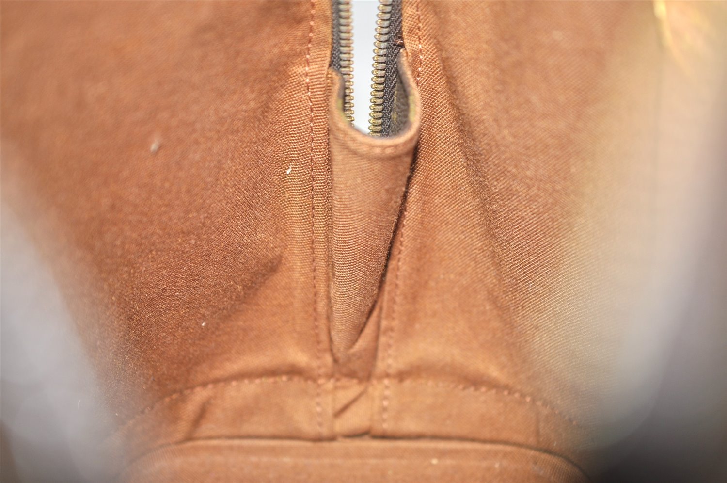 Authentic Louis Vuitton Monogram Alma Hand Bag Purse M51130 LV 5159K