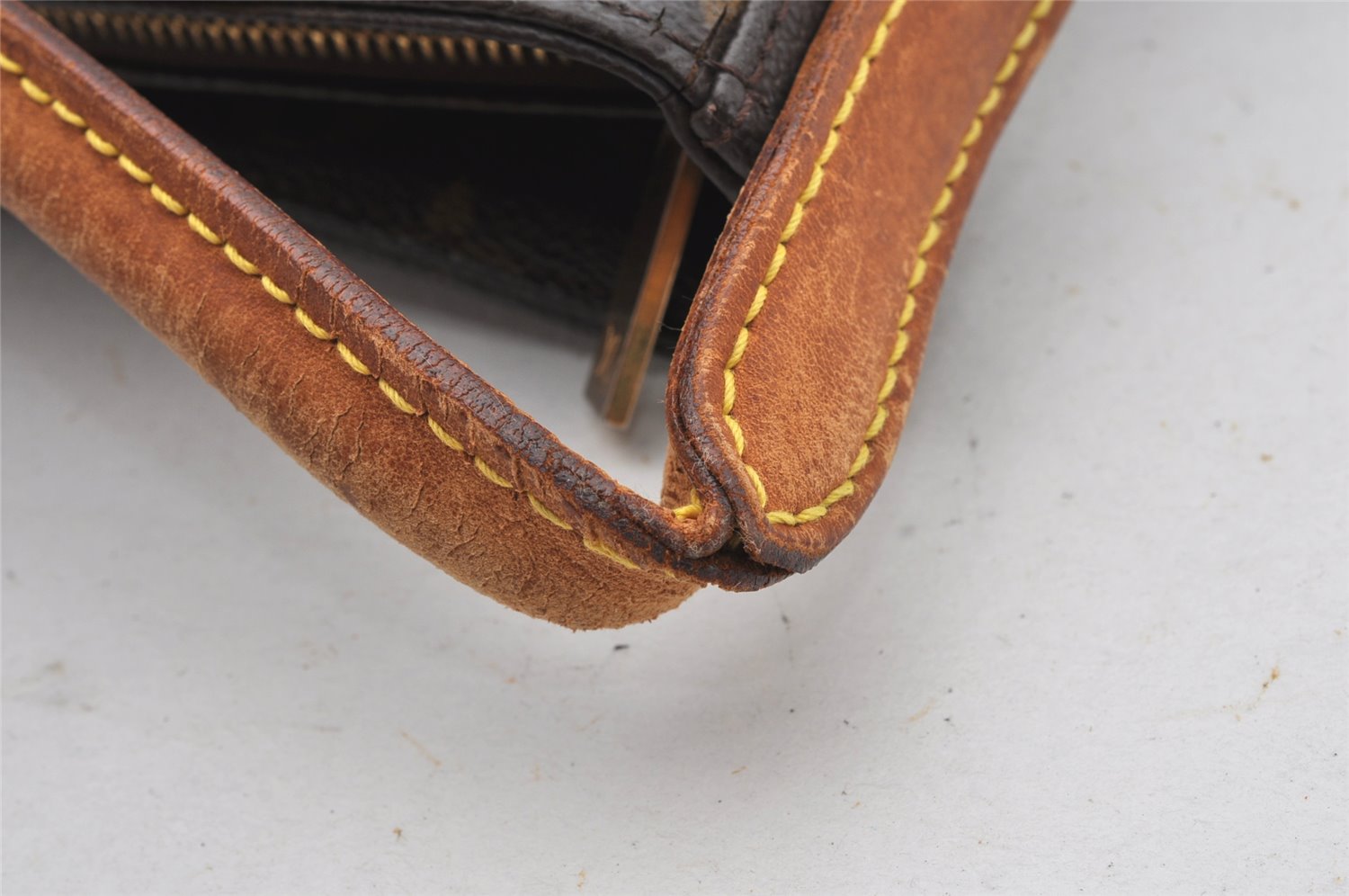 Authentic Louis Vuitton Monogram Looping GM Shoulder Bag M51145 LV 5162K