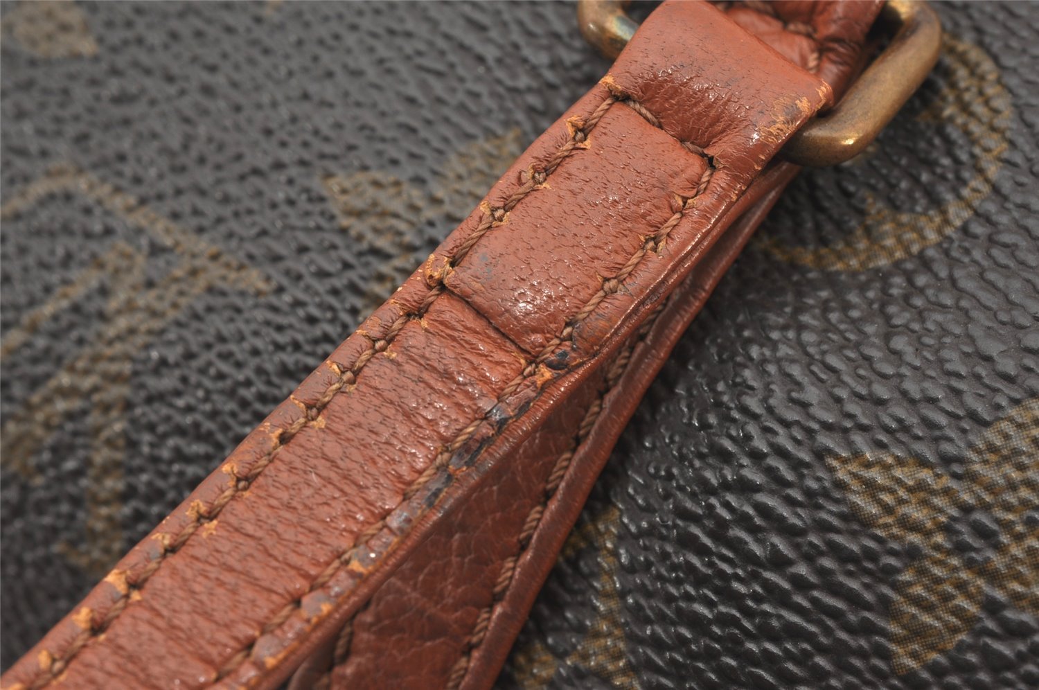 Authentic Louis Vuitton Monogram Papillon 26 Hand Bag Old Model LV 5163K