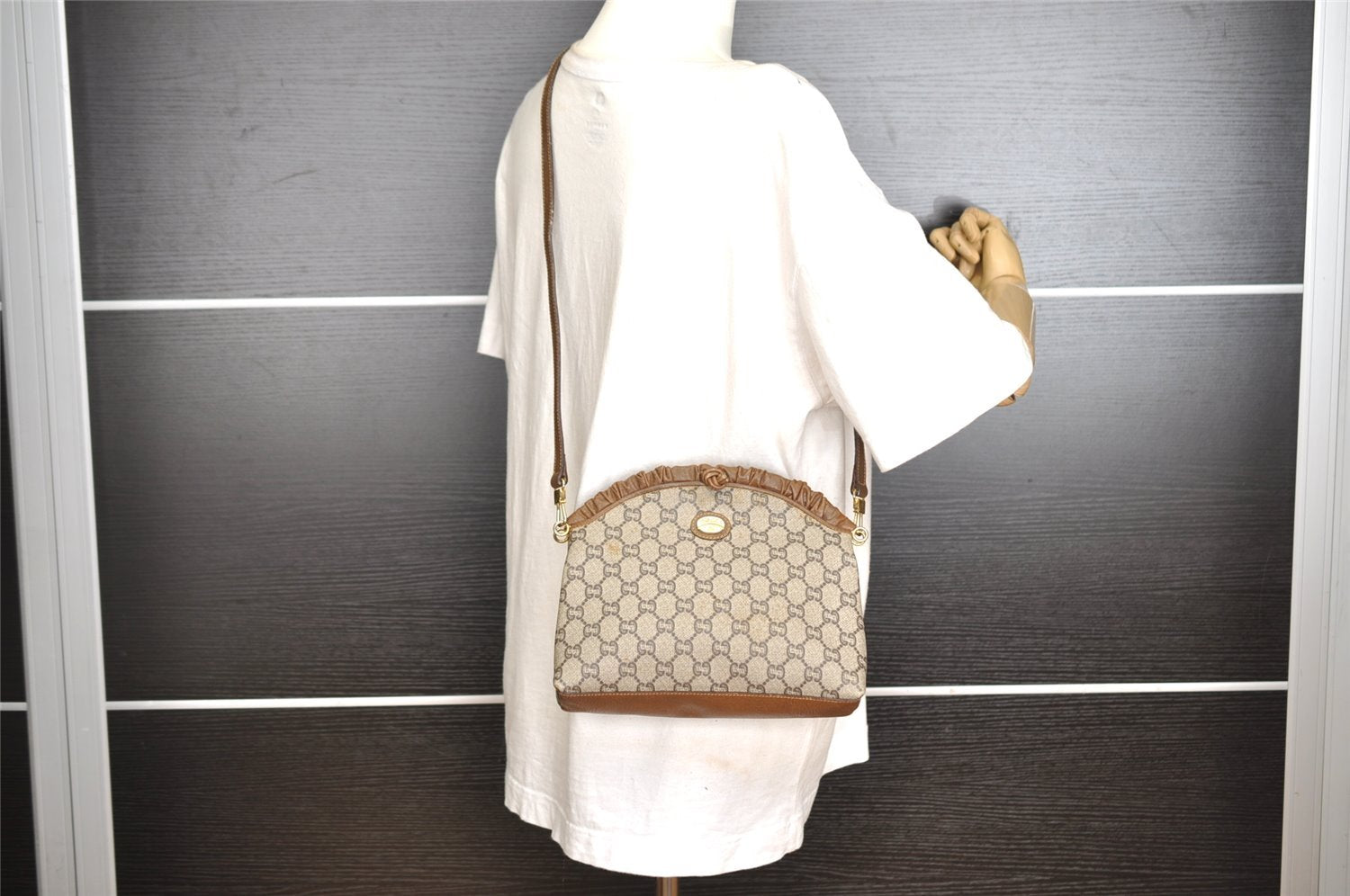 Authentic GUCCI GG Plus Shoulder Cross Body Bag GG PVC Leather Brown Junk 5171I