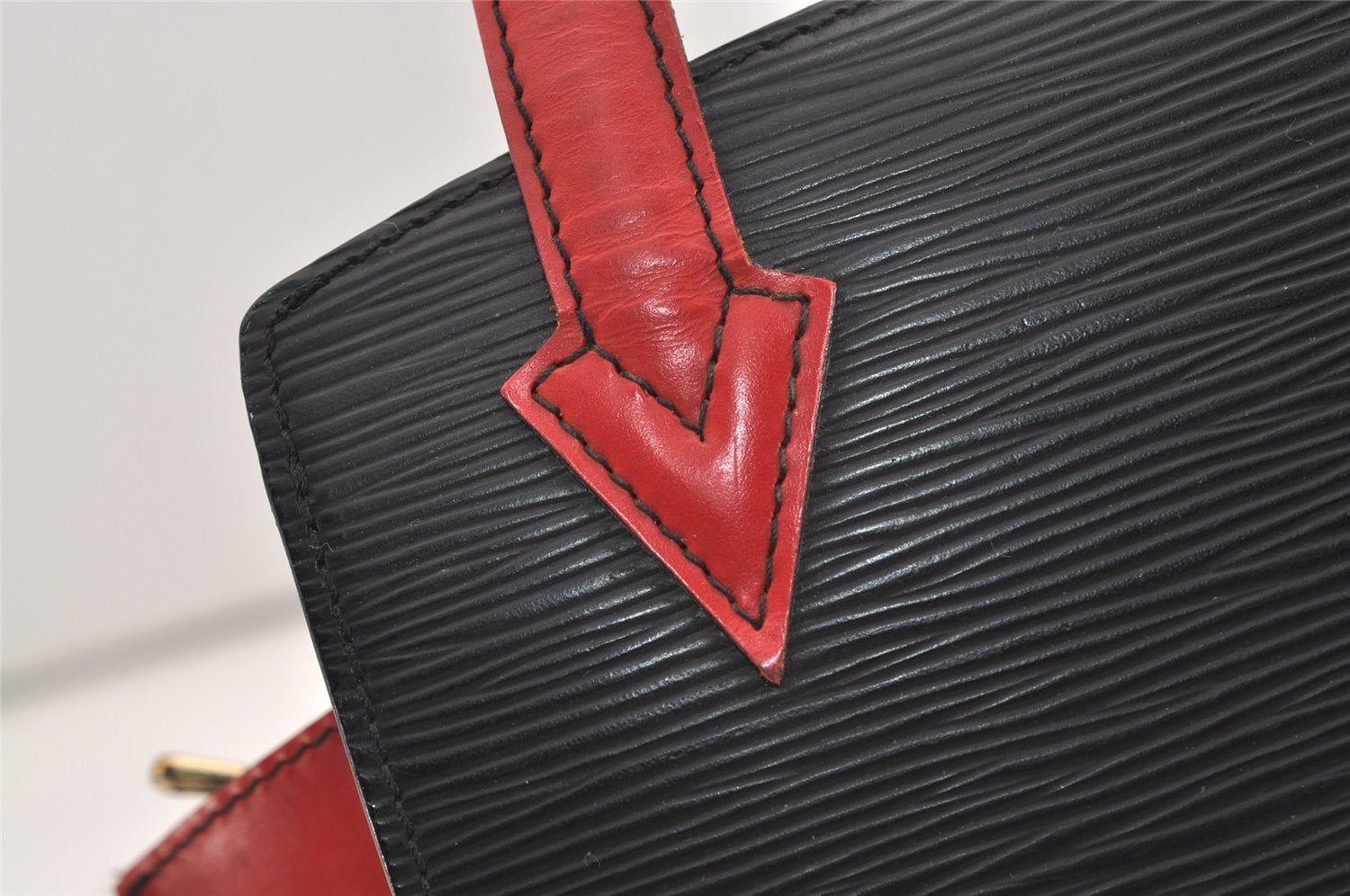 Auth Louis Vuitton Epi Varenne Hand Bag Bi-color Black x Red M52387 LV 5172J