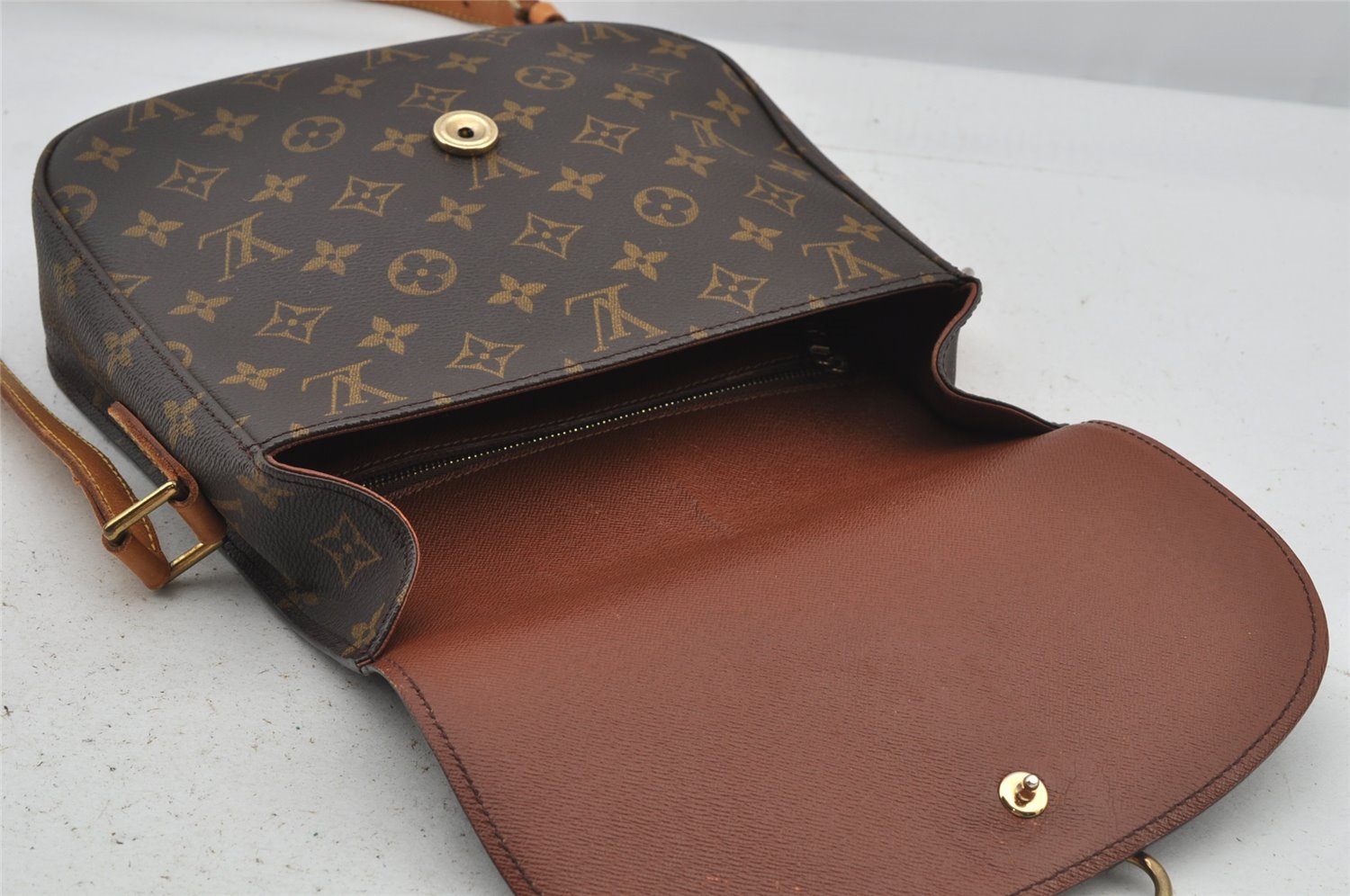 Authentic Louis Vuitton Monogram Saint Cloud GM M51242 Shoulder Cross Bag 5176J