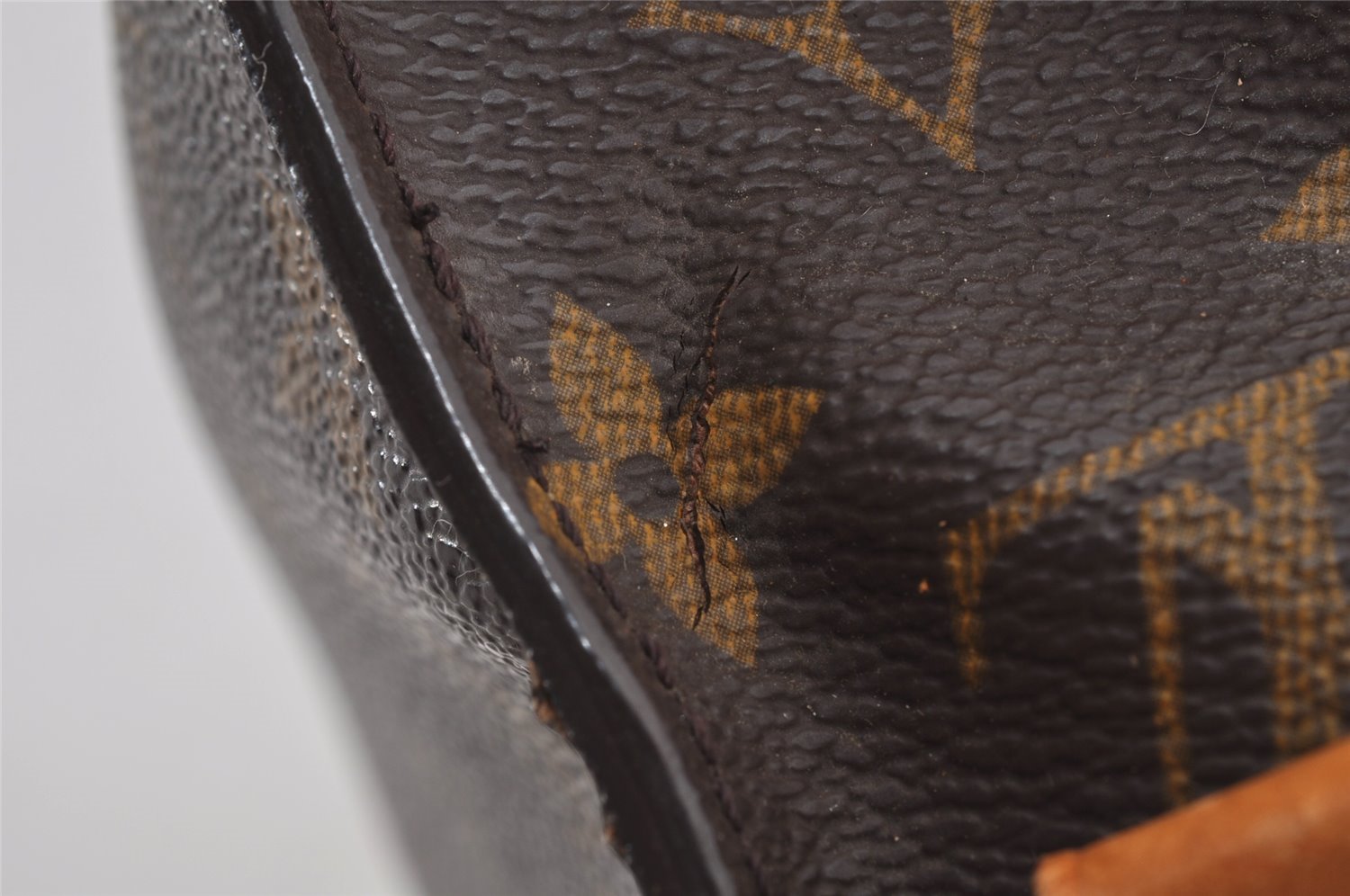 Authentic Louis Vuitton Monogram Saint Cloud GM M51242 Shoulder Cross Bag 5176J