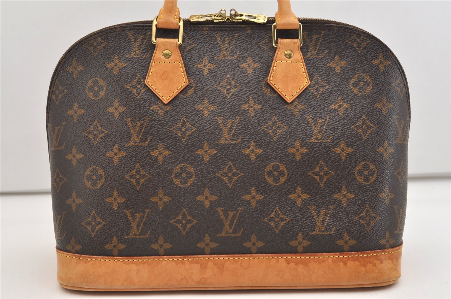 Authentic Louis Vuitton Monogram Alma Hand Bag Purse M51130 LV 5177J
