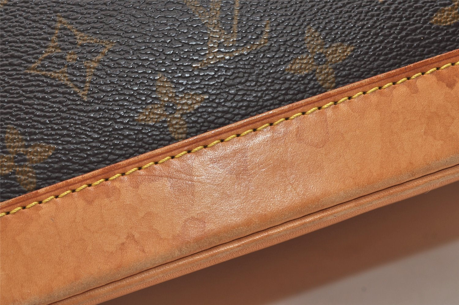 Authentic Louis Vuitton Monogram Alma Hand Bag Purse M51130 LV 5177J