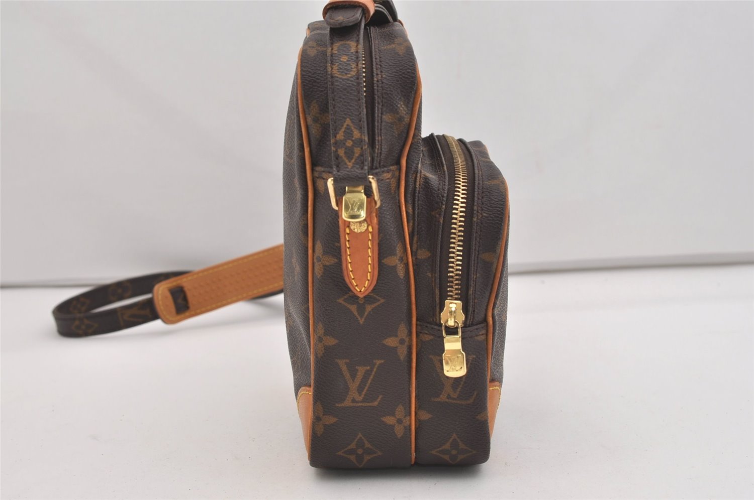 Authentic Louis Vuitton Monogram Amazone Shoulder Cross Body Bag M45236 LV 5179J