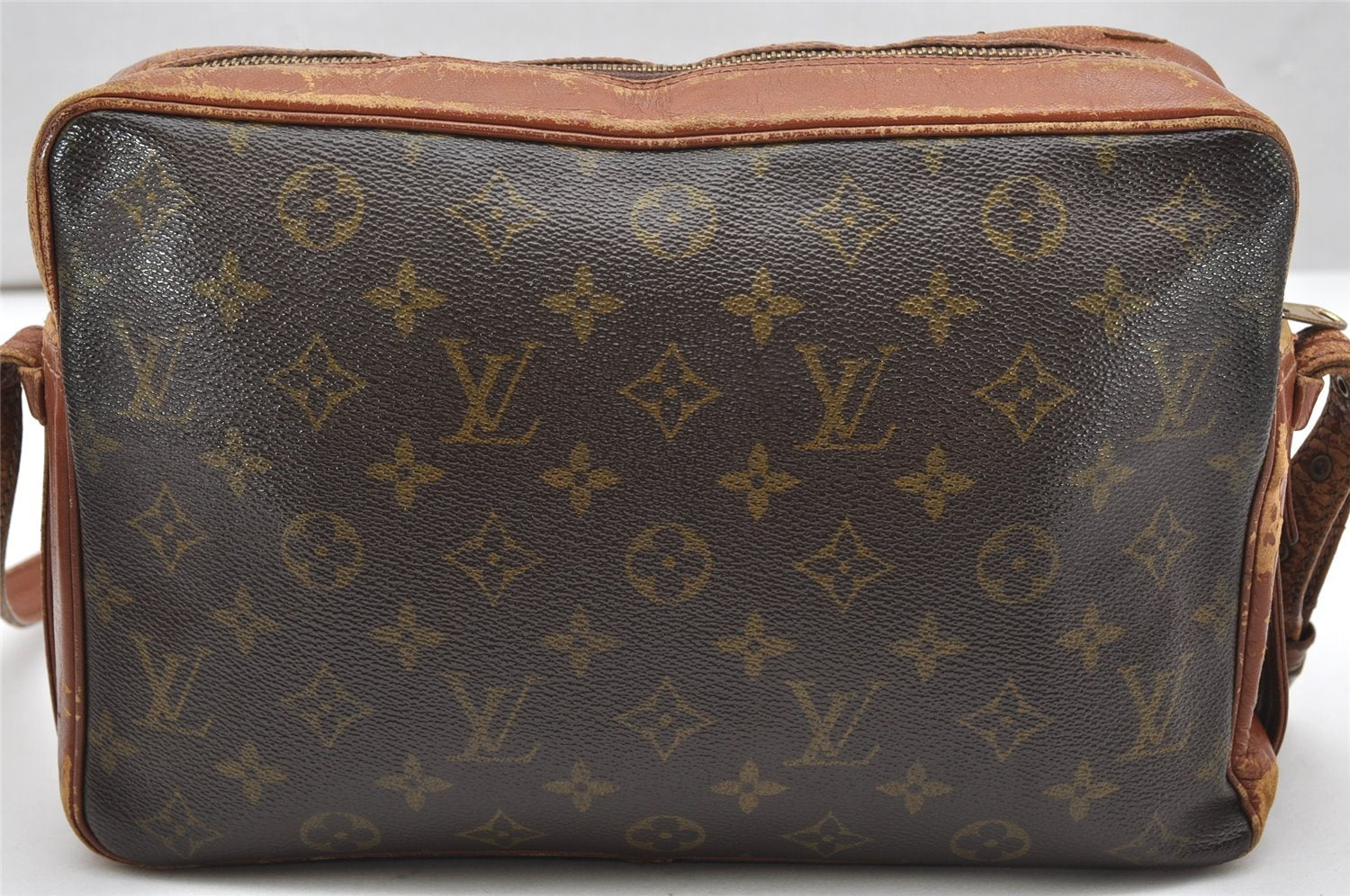 Authentic Louis Vuitton Monogram Sac Bandouliere 30 Shoulder Bag Old Model 5180K