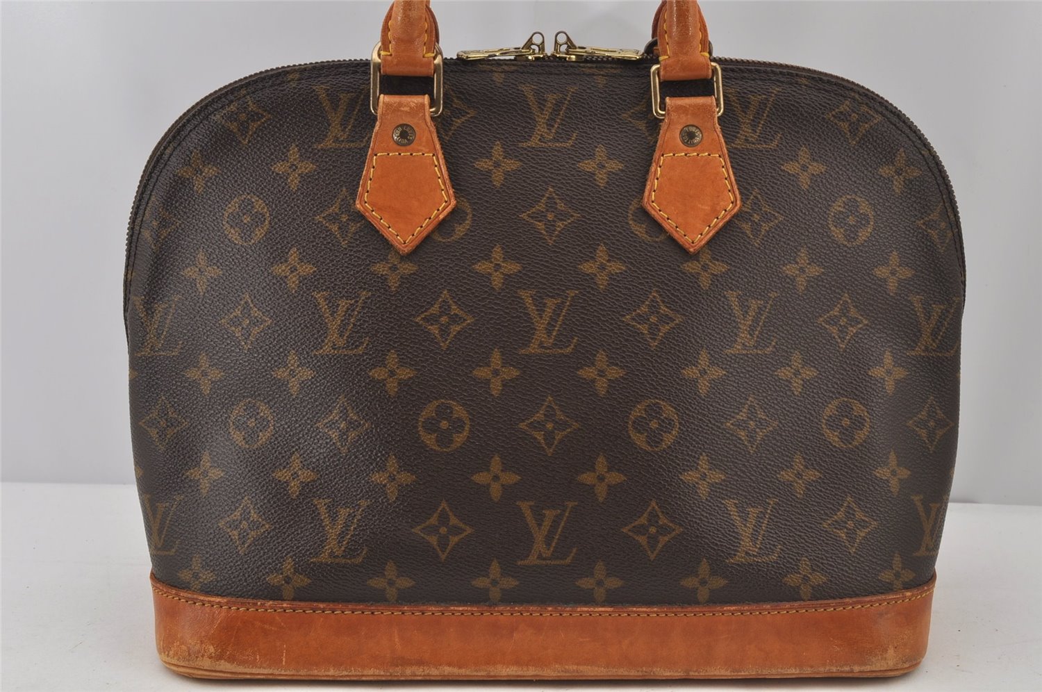 Authentic Louis Vuitton Monogram Alma Hand Bag Purse M51130 LV 5182J