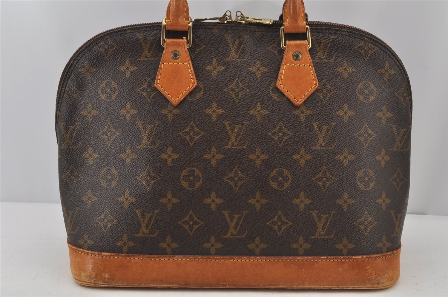 Authentic Louis Vuitton Monogram Alma Hand Bag Purse M51130 LV 5182J