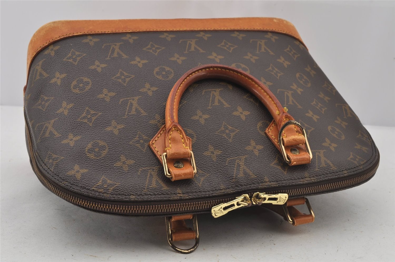Authentic Louis Vuitton Monogram Alma Hand Bag Purse M51130 LV 5182J