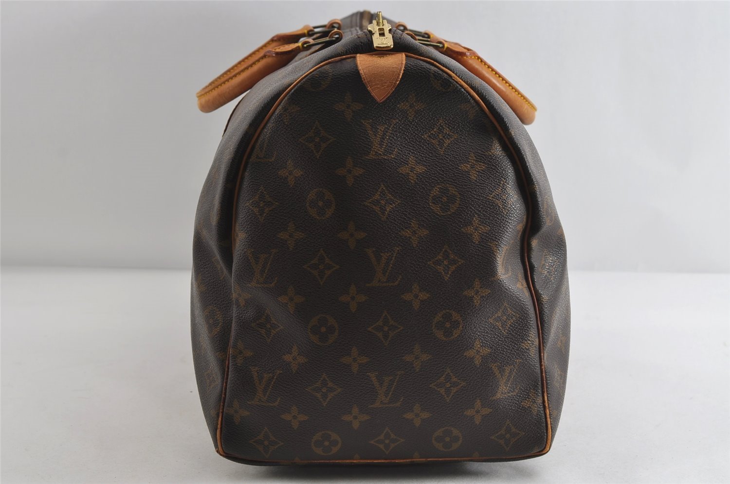 Authentic Louis Vuitton Monogram Keepall 50 Travel Boston Bag M41426 LV 5188I