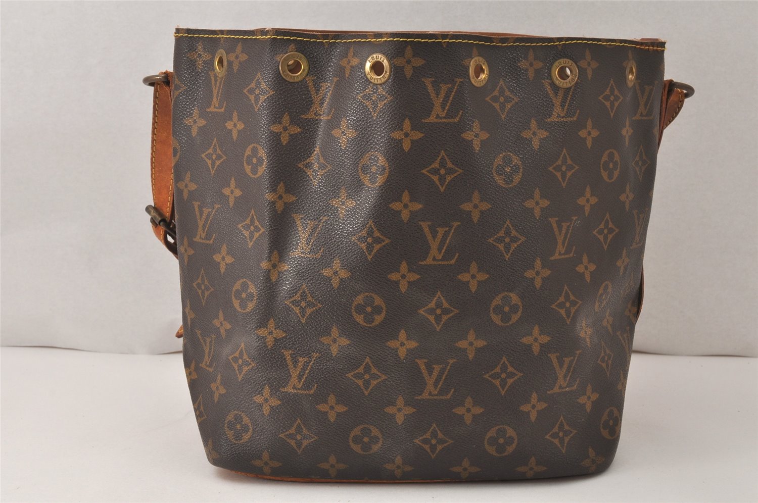Authentic Louis Vuitton Monogram Petit Noe M42226 Shoulder Drawstring Bag 5189K