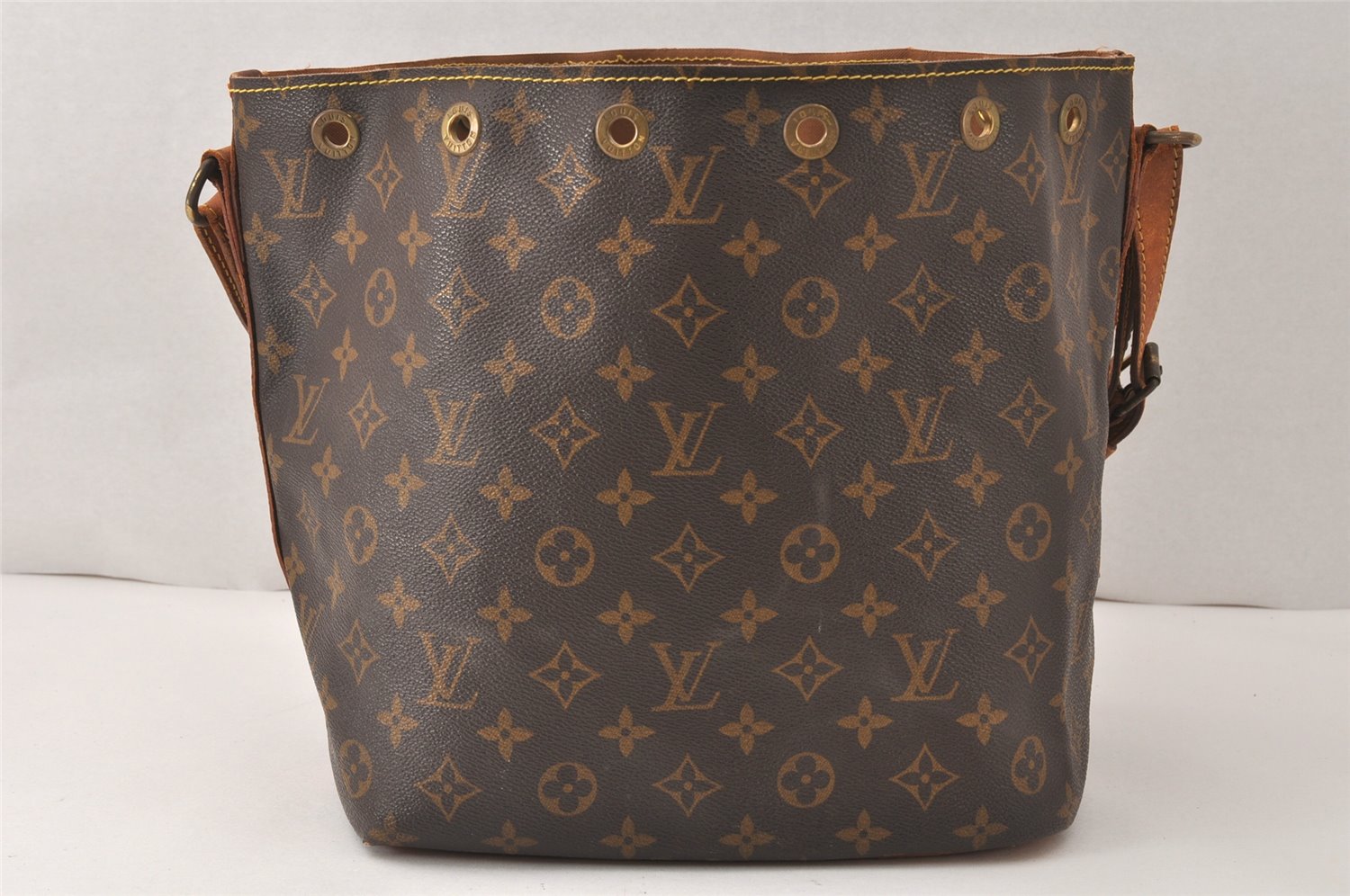 Authentic Louis Vuitton Monogram Petit Noe M42226 Shoulder Drawstring Bag 5189K