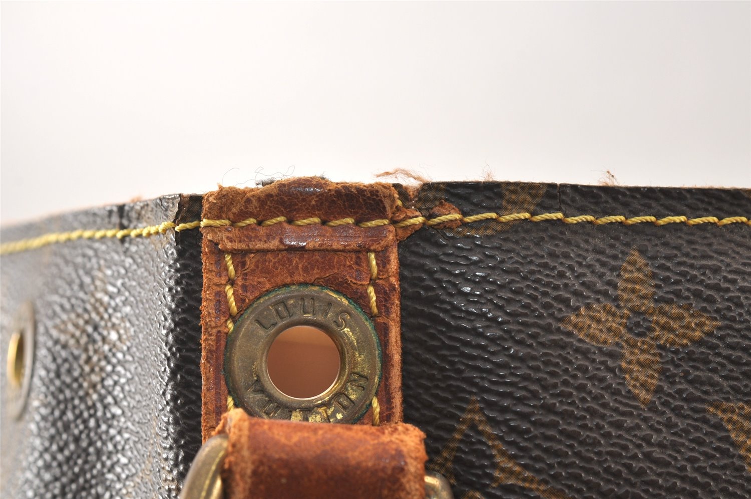 Authentic Louis Vuitton Monogram Petit Noe M42226 Shoulder Drawstring Bag 5189K