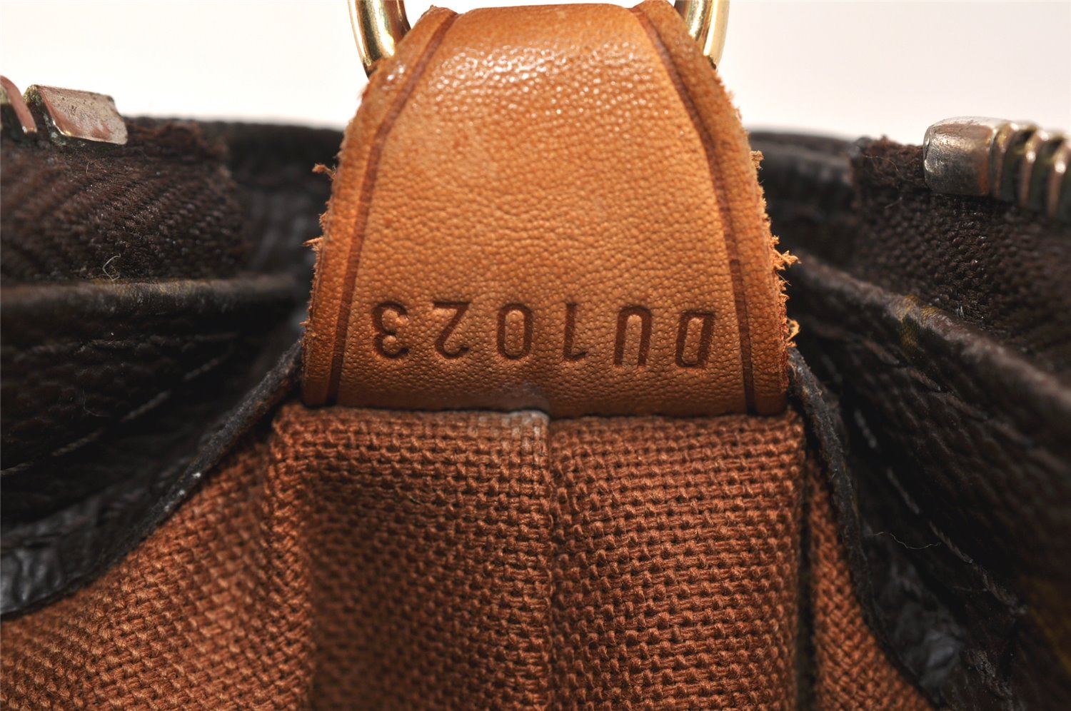 Authentic Louis Vuitton Monogram Cabas Mezzo Shoulder Tote Bag M51151 Junk 5190K