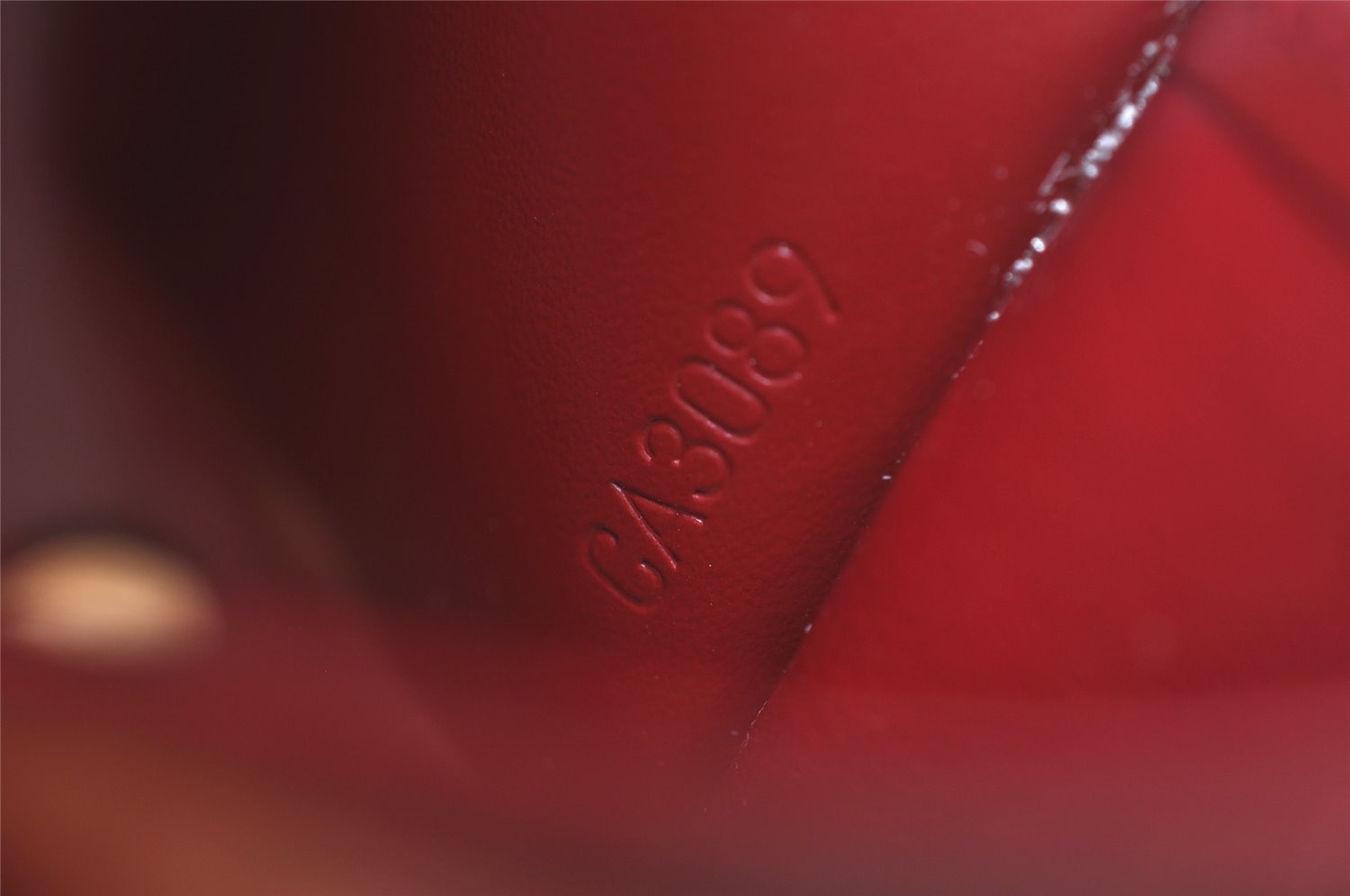 Auth Louis Vuitton Vernis Multicles 4 Four Hooks Key Case M91976 Red Box 5199J