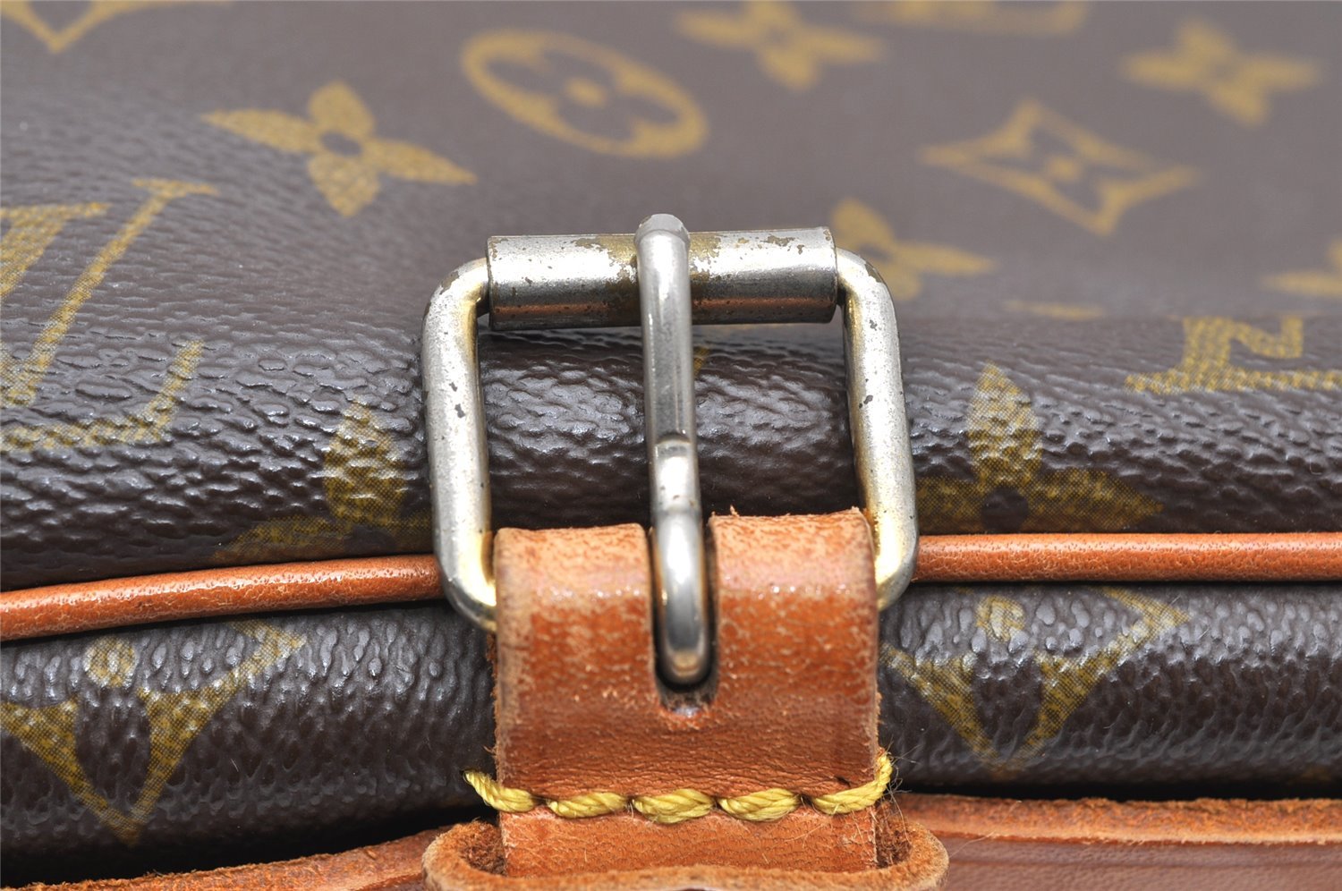 Authentic Louis Vuitton Monogram Cartouchiere GM Shoulder Bag Old Model 5199K