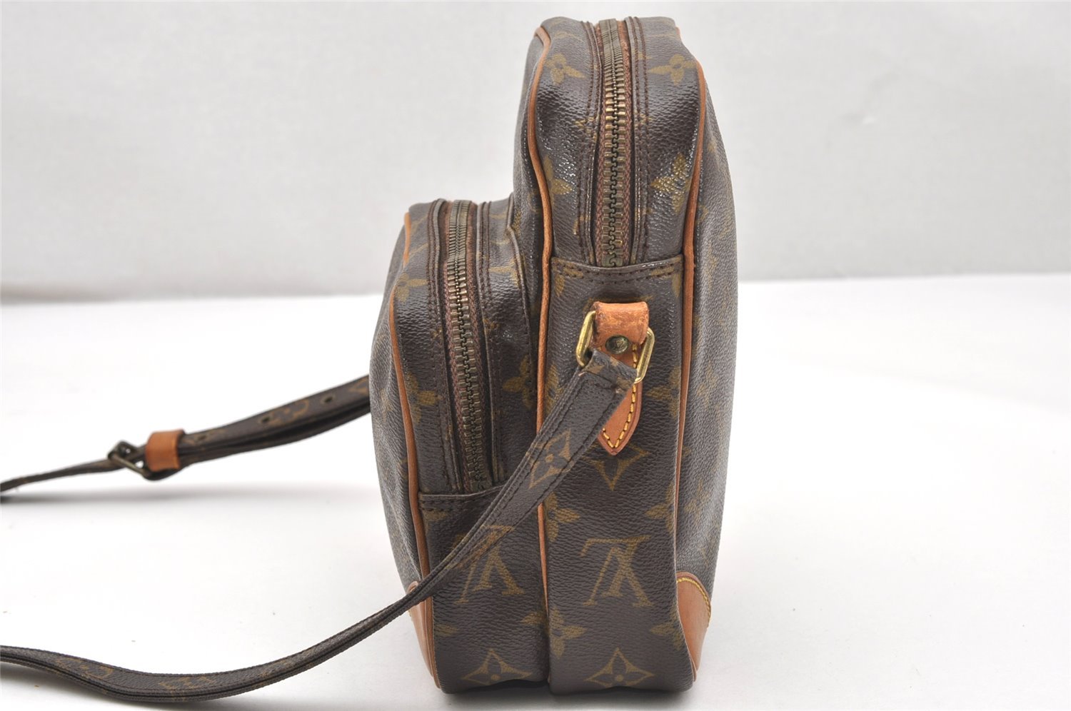 Authentic Louis Vuitton Monogram Amazone Shoulder Cross Body Bag M45236 LV 5201K