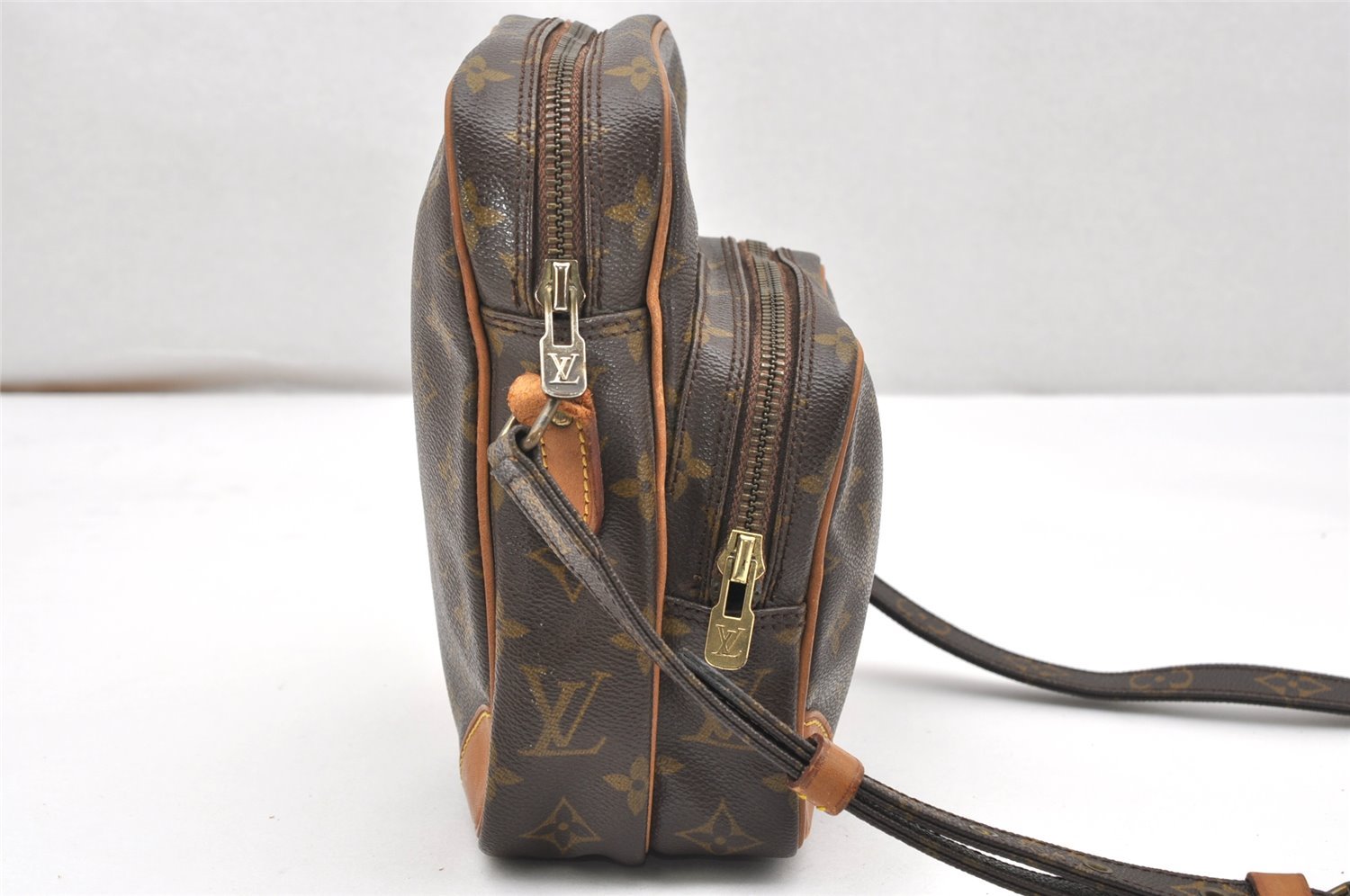Authentic Louis Vuitton Monogram Amazone Shoulder Cross Body Bag M45236 LV 5201K