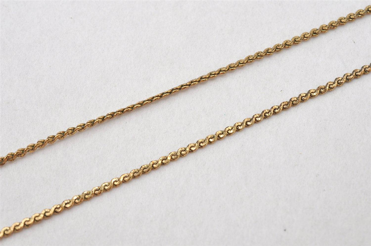 Authentic Christian Dior Gold Tone Chain Pendant Necklace CD Junk 5206K