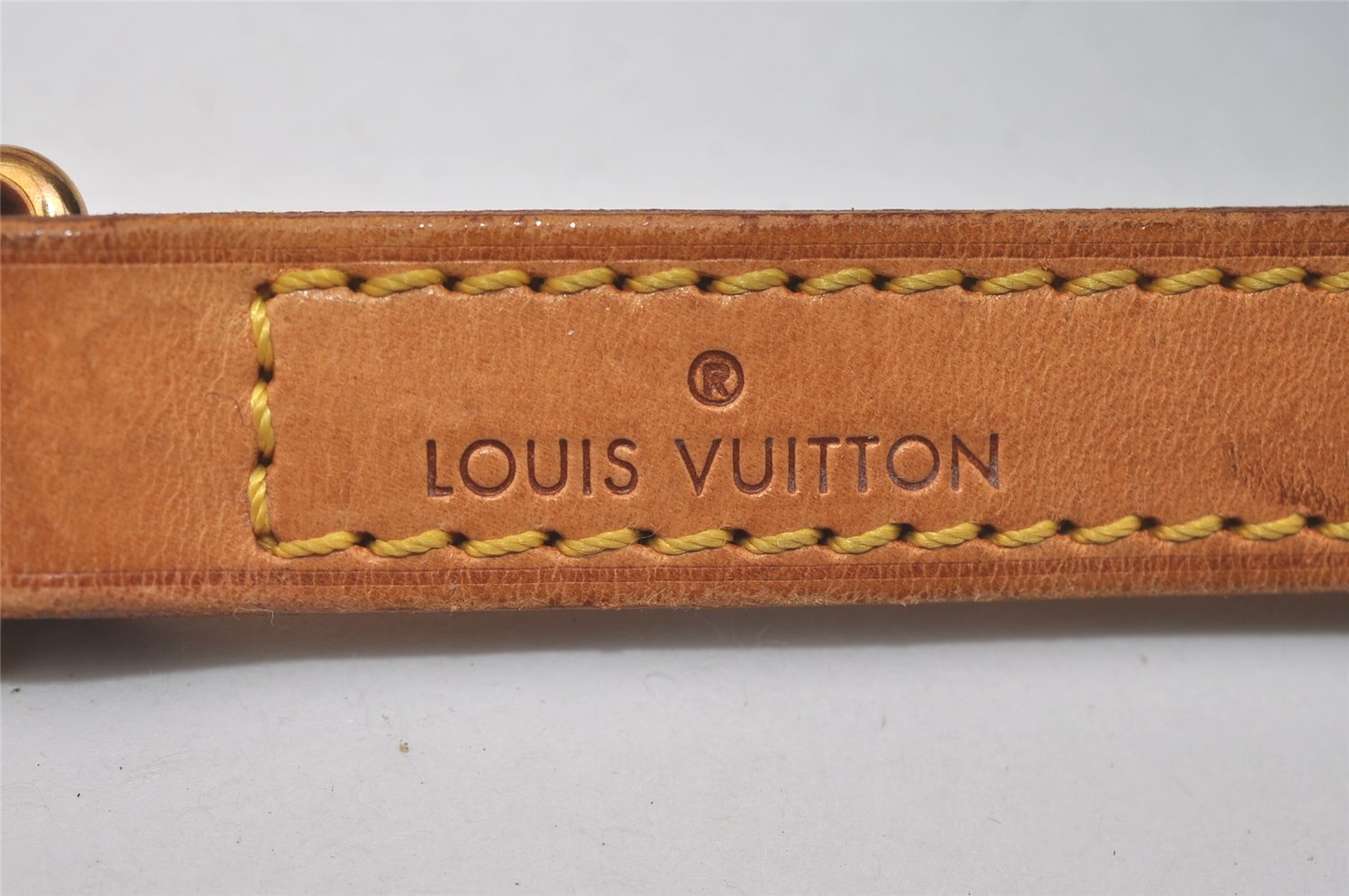 Authentic Louis Vuitton Leather Shoulder Strap Beige 40.6